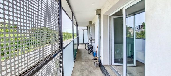 2 chambres Appartement à Joué-lès-Tours, France No. 242380 5