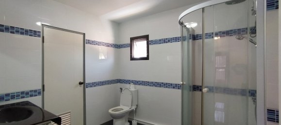 4 bedrooms House for sale in Pattaya, Chonburi, Eastern Thailand, Thailand № 59242 9
