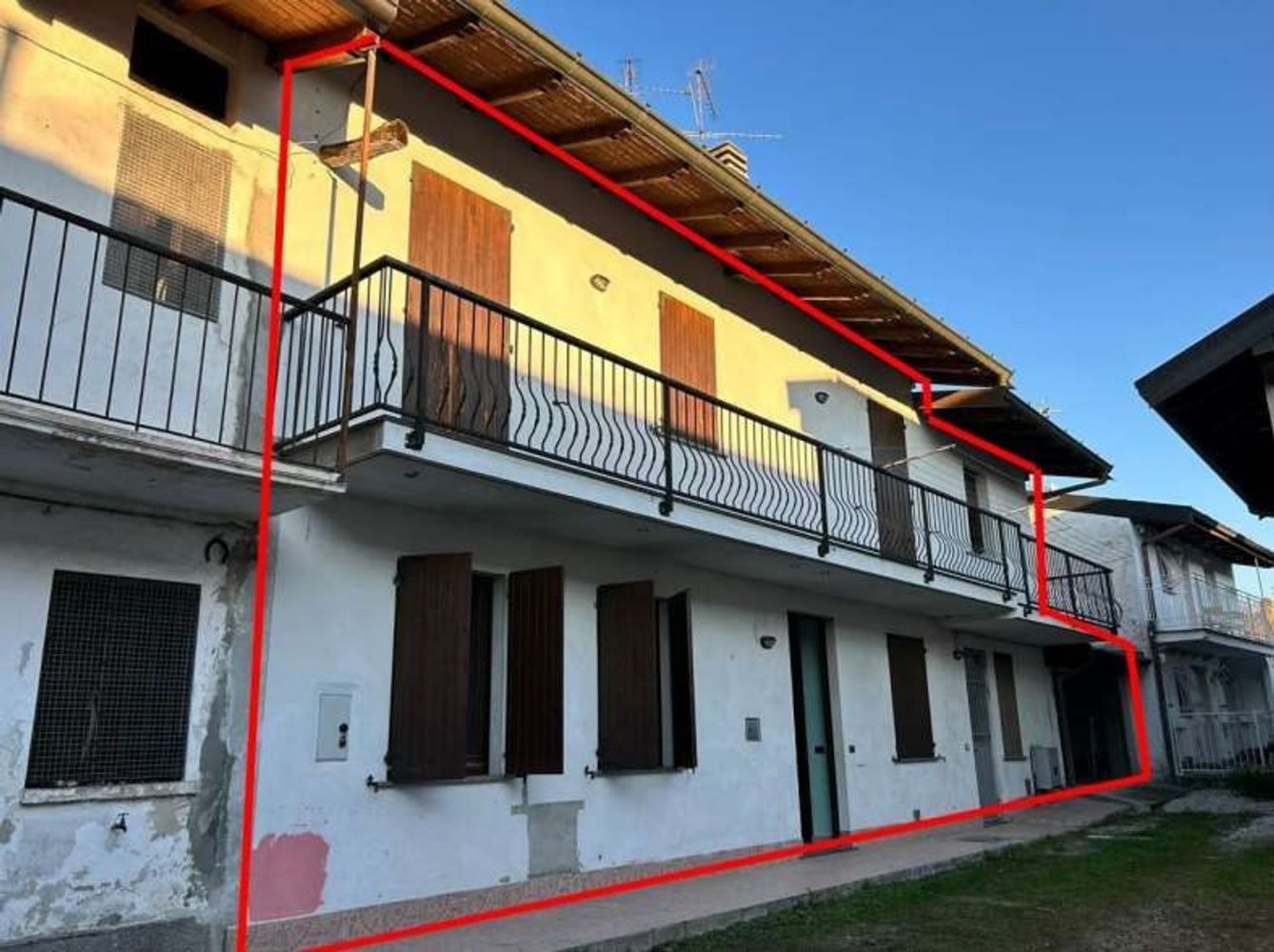 Apartamento de 3 habitaciónes en Somma Lombardo, Italy No. 334140