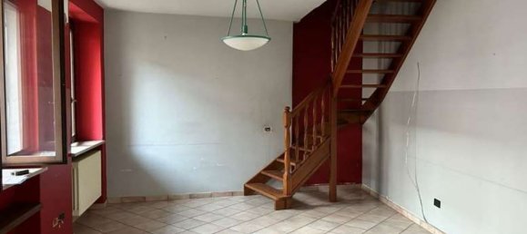 Apartamento de 3 habitaciónes en Somma Lombardo, Italy No. 334140 4