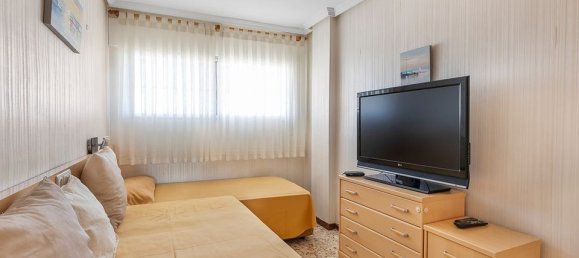 Apartamento de 3 dormitorios en Torrevieja, Spain No. 181513 10