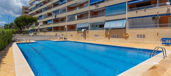 Apartamento de 3 dormitorios en Torrevieja, Spain No. 181513 23