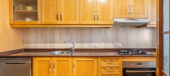 Apartamento de 3 dormitorios en Torrevieja, Spain No. 181513 3