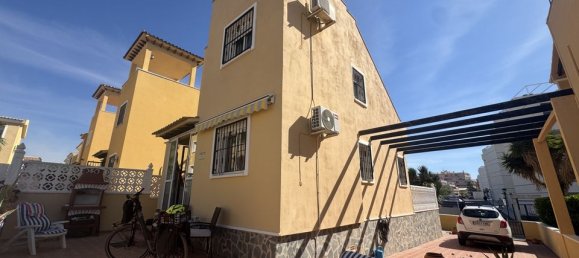 3 غرف نوم فيلا في Alicante, Spain رقم 178223 33