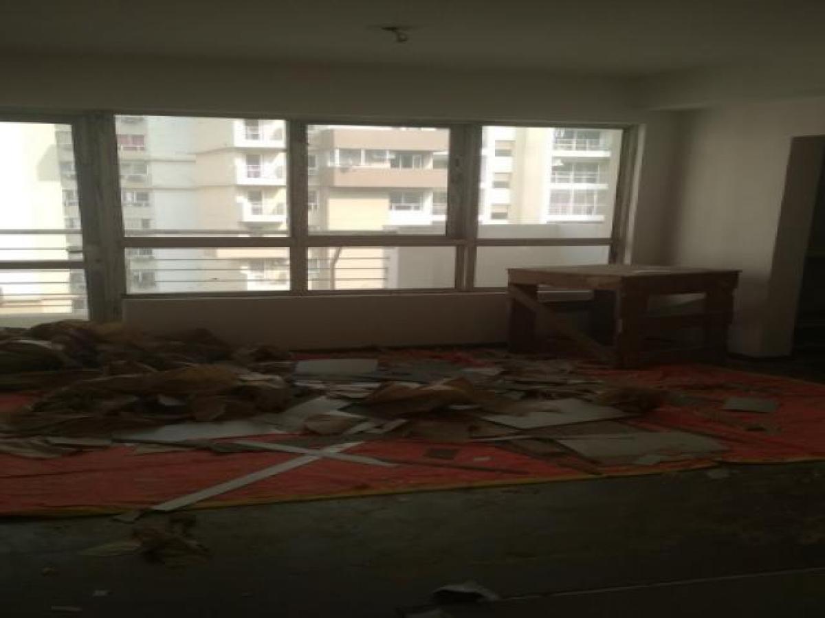 Casa de 4 dormitorios en Noida, India No. 27756