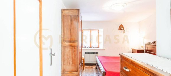 6 rooms House in Serramazzoni, Italy No. 37591 15