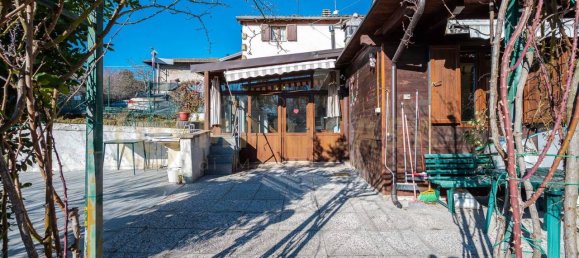 6 rooms House in Serramazzoni, Italy No. 37591 69