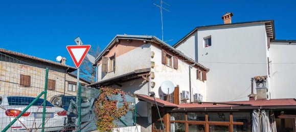 6 rooms House in Serramazzoni, Italy No. 37591 48