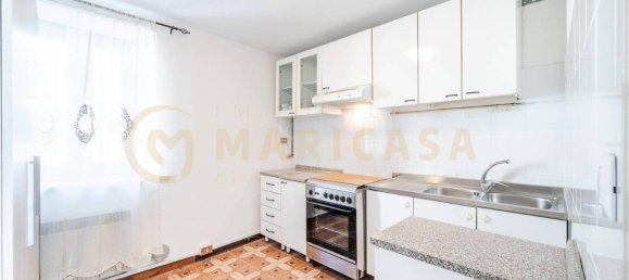 6 rooms House in Serramazzoni, Italy No. 37591 8