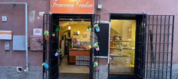 Gewerbliche Immobilie in Genoa, Italy 30m², Nr. 309943 2