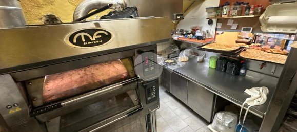 Gewerbliche Immobilie in Genoa, Italy 30m², Nr. 309943 8