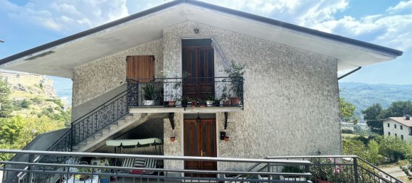 4 rooms Apartment in Bardi, Italy No. 131820 4