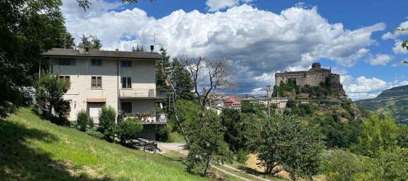 4 rooms Apartment in Bardi, Italy No. 131820 2