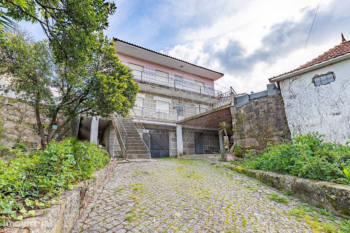 Дом с 4 спальнями в Пенафиел, Португалия № 21737