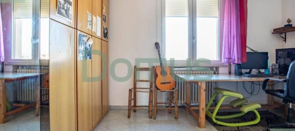 4-salle Appartement à Cesena, Italy No. 35079 23