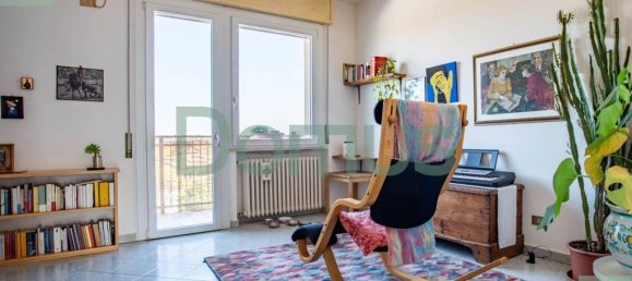 4-salle Appartement à Cesena, Italy No. 35079 9