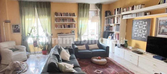 2 Schlafzimmer Wohnung in Milan, Italy, Nr. 379862 4