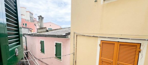 3 rooms Apartment in Riomaggiore, Italy No. 280370 3