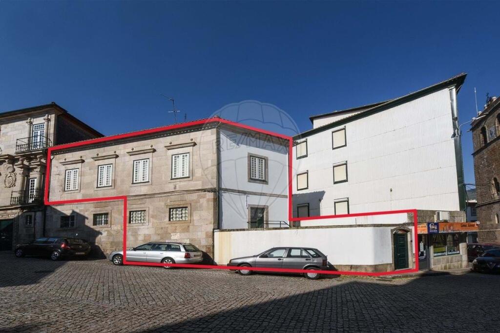 7 bedrooms Villa in Lamego, Portugal No. 306350