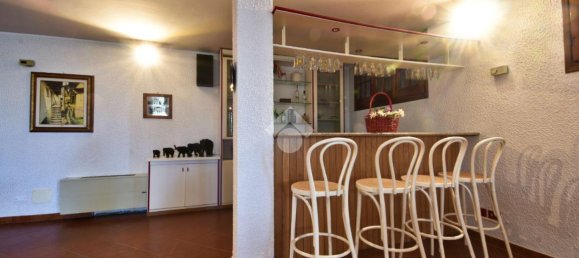 Вилла с 5 комнатами в Монтескудо Монте Коломбо, Италия № 123461 10