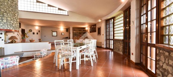 Вилла с 5 комнатами в Монтескудо Монте Коломбо, Италия № 123461 6