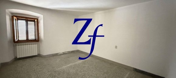 5-Zimmer Haus in Prato, Italy, Nr. 21172 5