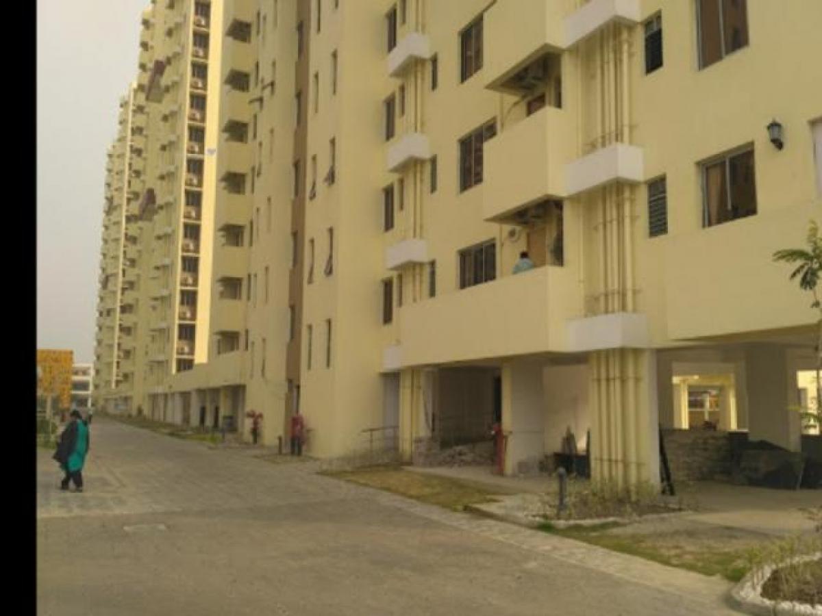 Дом с 3 спальнями в Колката, Индия № 26602