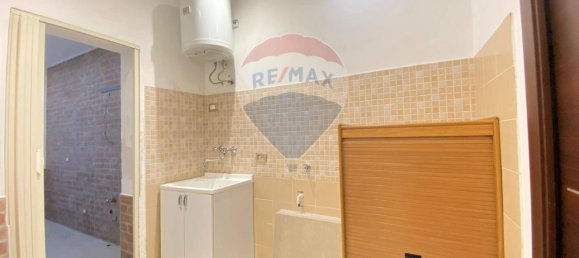 2-Zimmer Haus in Sant'Agata li Battiati, Italy, Nr. 34879 28