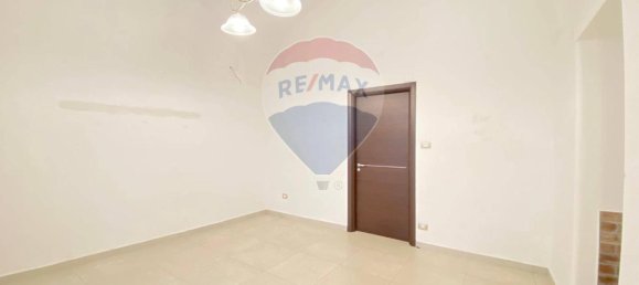 2-Zimmer Haus in Sant'Agata li Battiati, Italy, Nr. 34879 16