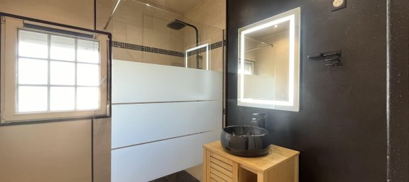 Casa de 3 dormitorios en Chartres, France No. 60506 8