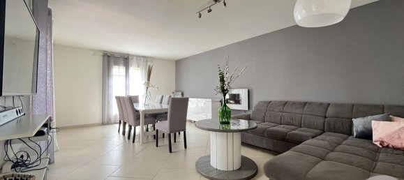 Casa de 3 dormitorios en Chartres, France No. 60506 2