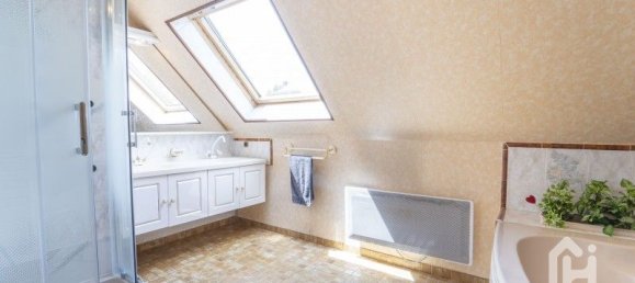 Дом с 4 спальнями в Бувинь, Франция № 270816 26