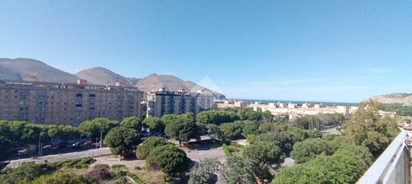 4-salle Appartement à Palermo, Italy No. 2078 2