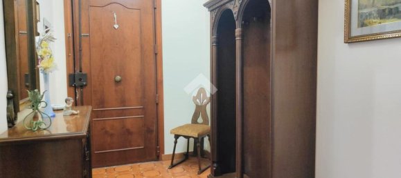 4-salle Appartement à Palermo, Italy No. 2078 3