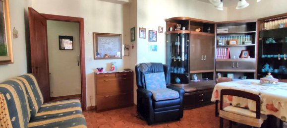4-salle Appartement à Palermo, Italy No. 2078 4