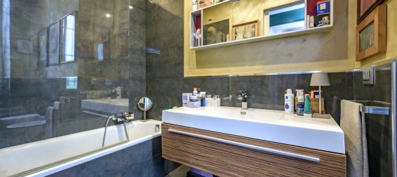 1 Schlafzimmer Schlösser in Genoa, Italy, Nr. 124641 27