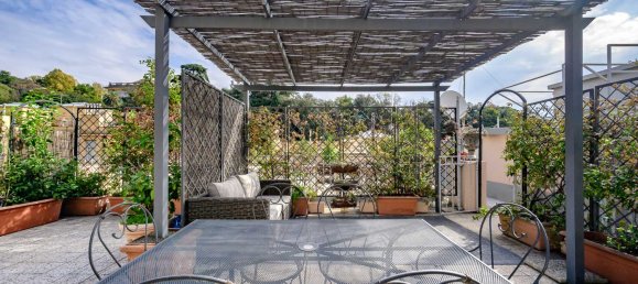 1 Schlafzimmer Schlösser in Genoa, Italy, Nr. 124641 4