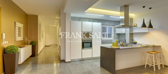 3 bedrooms Apartment in Ta' Xbiex, Malta No. 10139 2