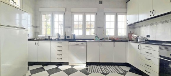 8 bedrooms House in Betanzos, Spain No. 128415 11