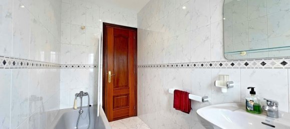 8 bedrooms House in Betanzos, Spain No. 128415 49