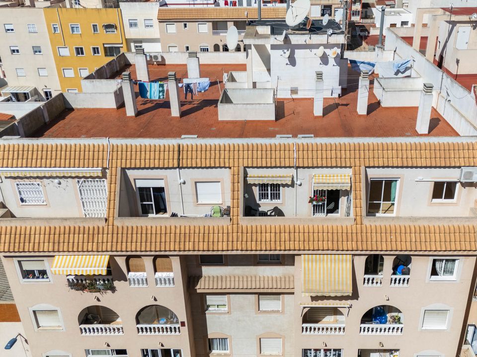 Квартира с 1 спальней в Торревьеха, Испания № 180276