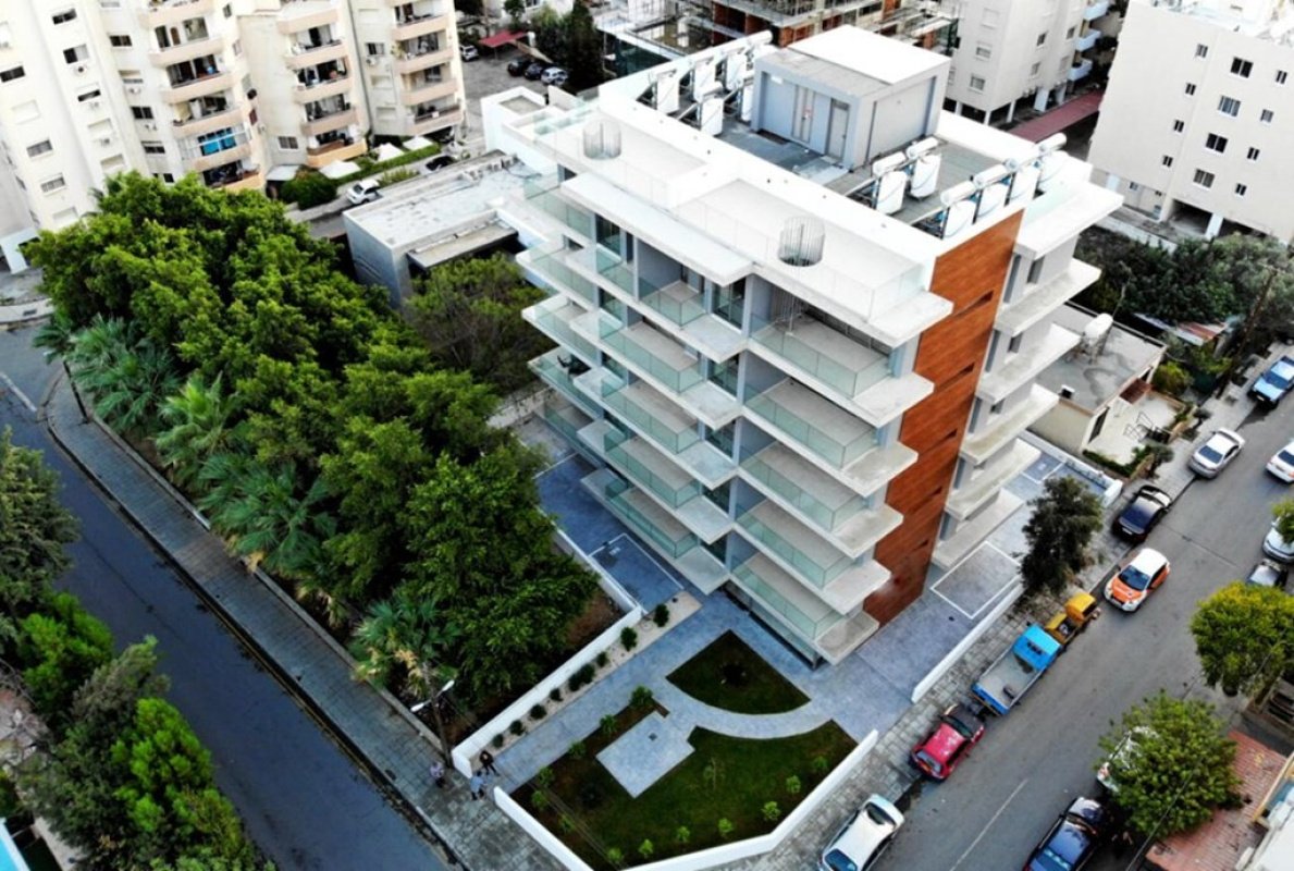 4 rooms Apartment in Larnaca, Cyprus No. 13228