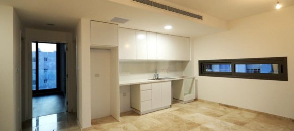 4 rooms Apartment in Larnaca, Cyprus No. 13228 6