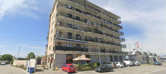 2-salle Appartement à Villastellone, Italy No. 198251 3