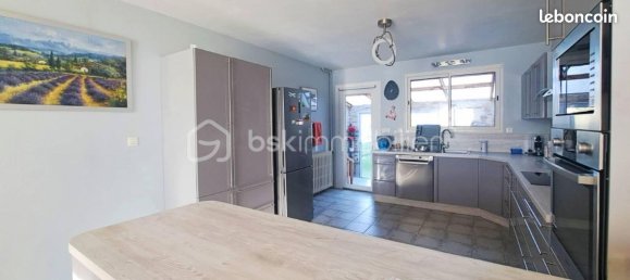 Дом с 4 спальнями в Калляк, Франция № 204898 4