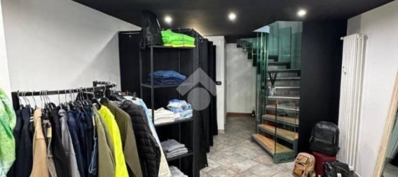 90m² Commercial property in Turin, Italy No. 229581 10