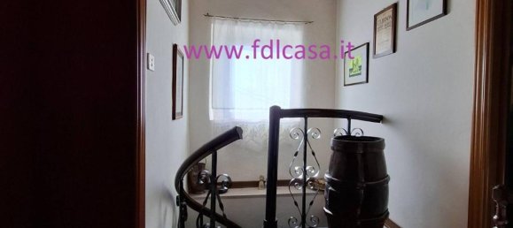 Apartamento de 5 habitaciónes en Chianni, Italy No. 141345 4