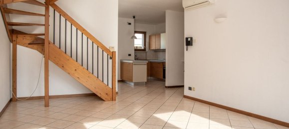 5-salle Appartement à Grezzana, Italy No. 116034 8