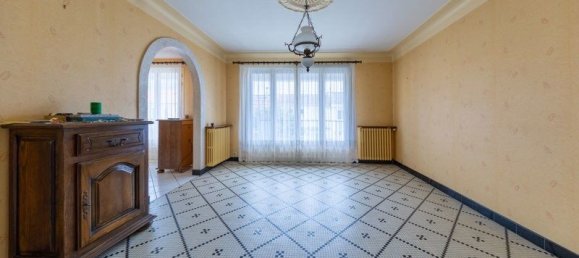 Castillos de 3 dormitorios en La Roche-sur-Yon, France No. 343711 3