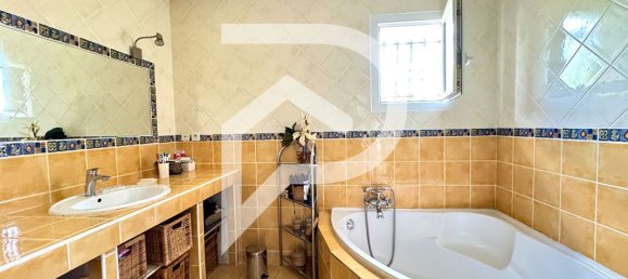 4 bedrooms Villa in Carcassonne, France No. 290318 9